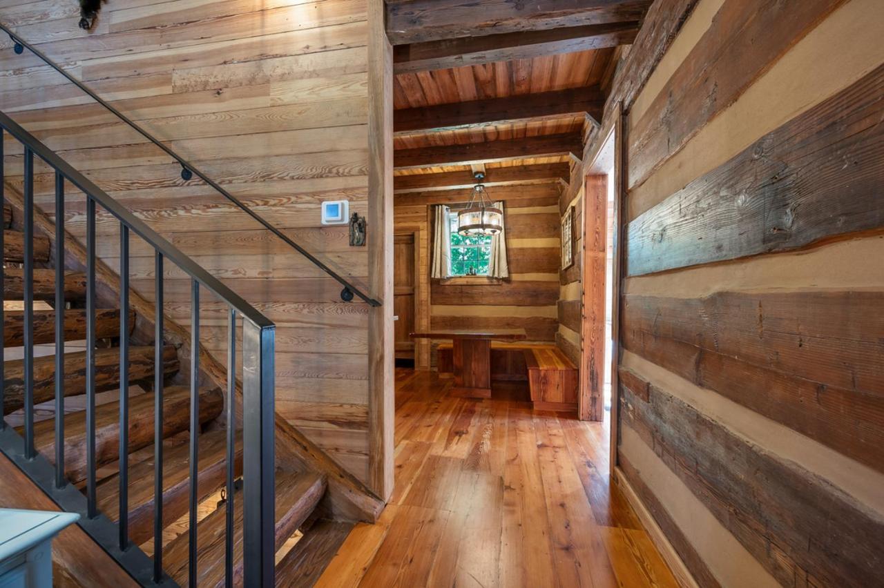 Villa Russell'S Fort At White Oak Point: Historical Cabin On Lake Lure, Luxury, Direct Lake Access! Extérieur photo