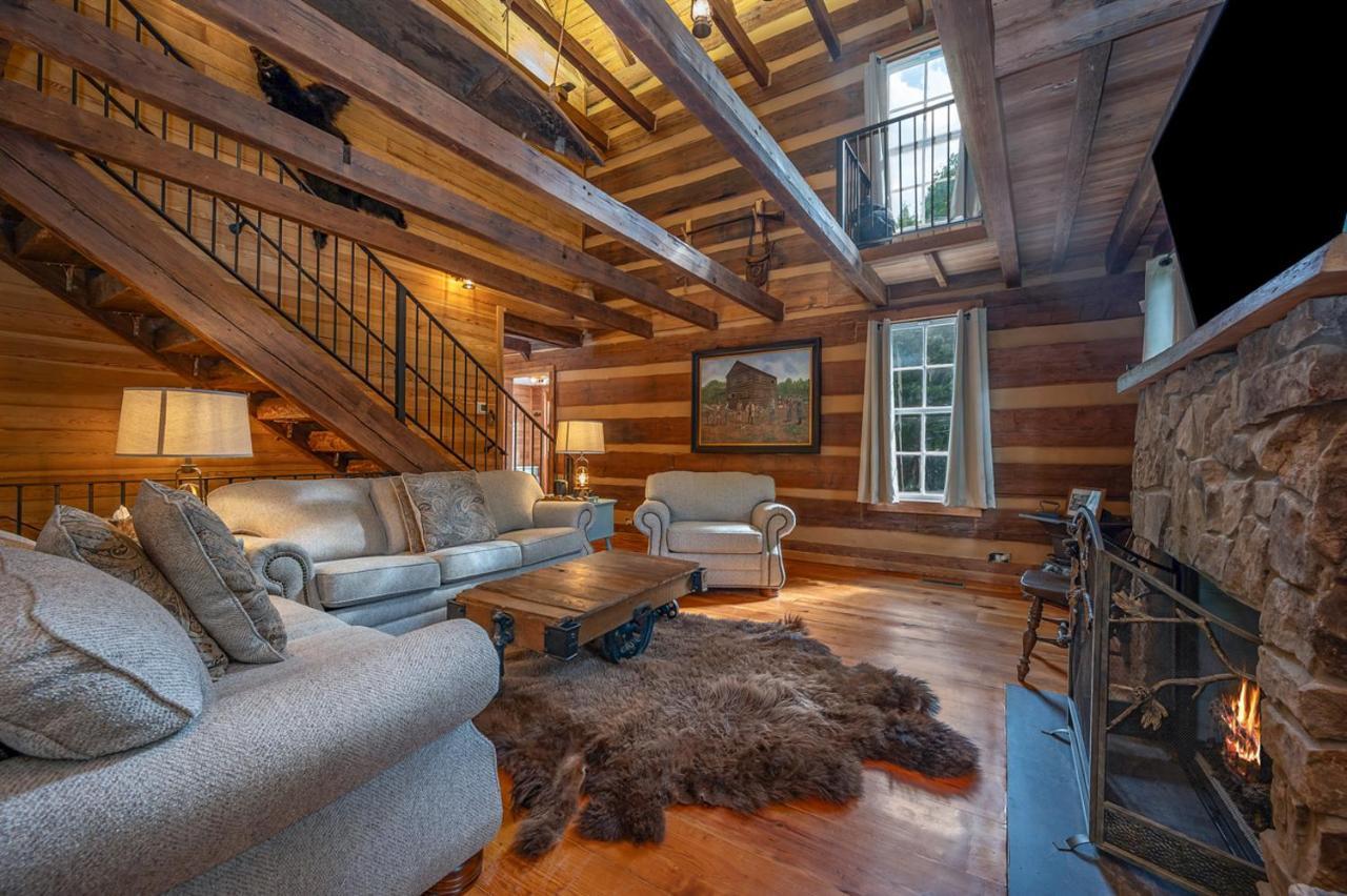Villa Russell'S Fort At White Oak Point: Historical Cabin On Lake Lure, Luxury, Direct Lake Access! Extérieur photo