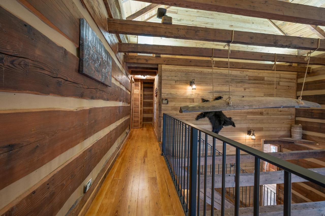 Villa Russell'S Fort At White Oak Point: Historical Cabin On Lake Lure, Luxury, Direct Lake Access! Extérieur photo